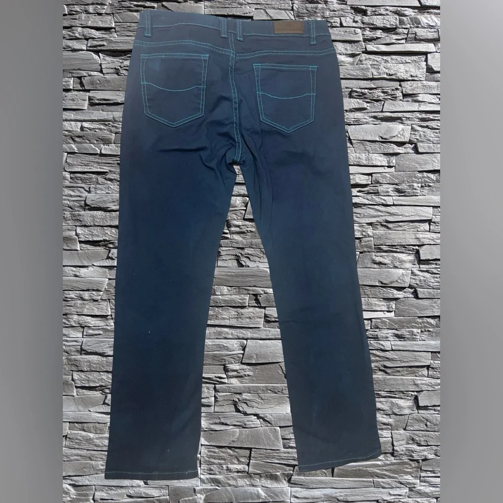 Vintage 90s men’s jeans.‎ Victorious. 36 x 30.